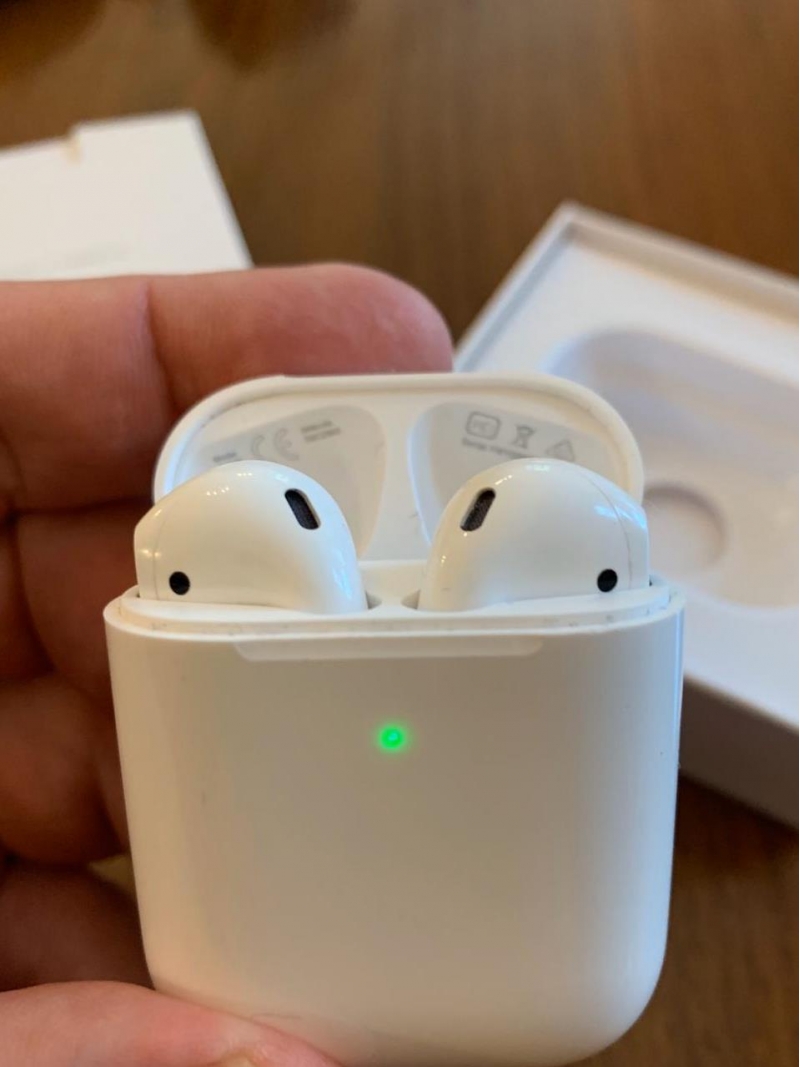 AirPods 2 wireless case Реплика наивысшего качества 3500 р