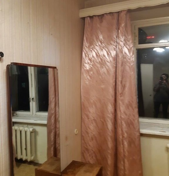 В квартире сдается комната.
