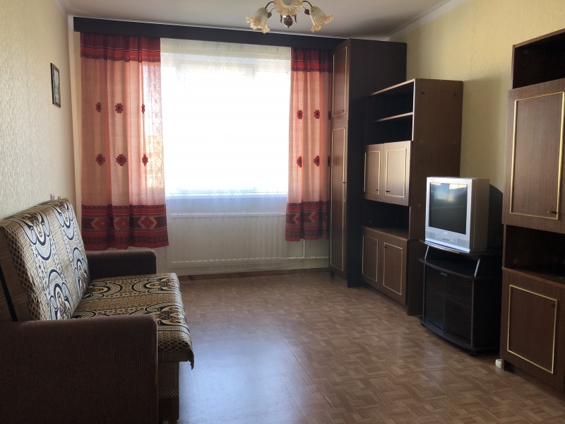 сдаю у метро свою комнату без агентов и комиссии