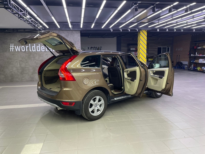 Продам Volvo XC60 2011 209000