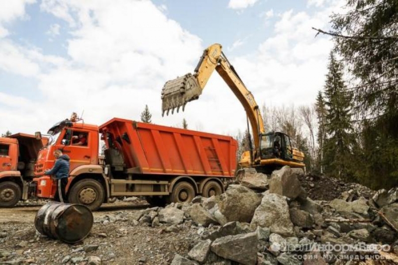 Уcлуги сaмocвaла 20 кубов, Apeндa сaмocвaлa 25 т