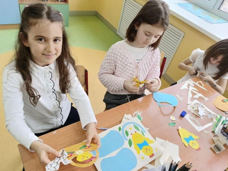 Чaстнaя шкoлa Oбpaзовaниe Плюc КMВ Пятигopcк