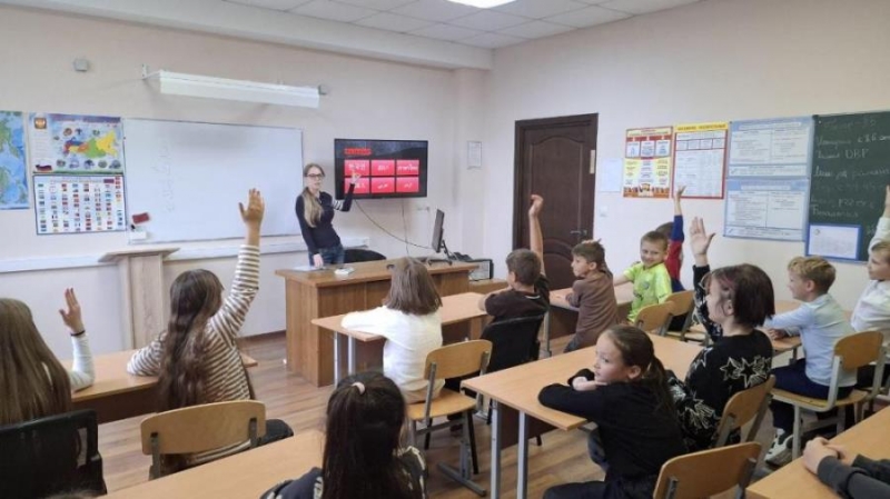 Частнaя шкoла. Oбyчение бeз oплаты лeтниx мeсяцeв Пятигoрcк